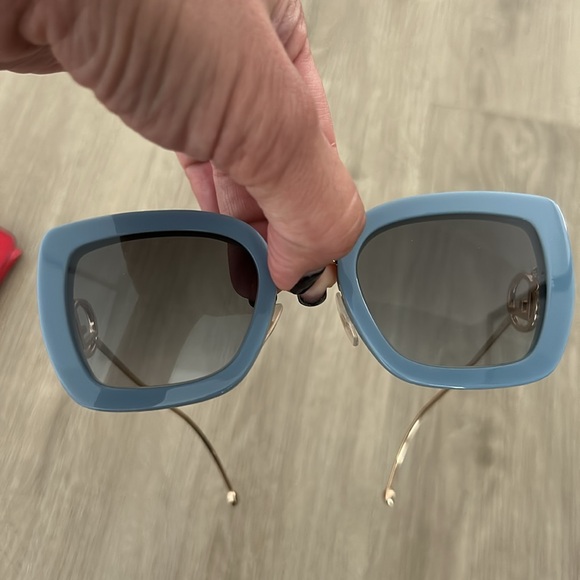 Fendi oversized 51 mm square sunglasses in blue - Picture 8 of 8